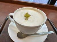 尾形あい『行きたくないと爆泣き』