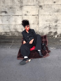 伊藤健太郎、血だらけオフショットに反響「血まみれ姿なのにカッコイイ」「表情も最高にいい」