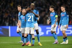 ナポリ、クラブ史上初のCL8強入り！　フランクフルトを2戦合計5発で撃破…鎌田大地はフル出場