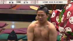 発想力が“規格外” 18歳・81キロ小兵力士、“たった3秒”で妙技炸裂 57キロ重たい相手を軽々と撃破「マジすごい」館内どよめきの瞬間