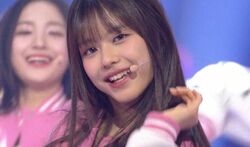 “二度見してしまうかわいさ”で話題の14歳練習生、爽やかへそ出しルックで会場を魅了するもまさかの脱落…衝撃走る