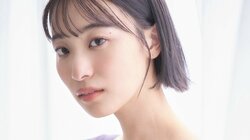 “話題の気象予報士”今井春花、普段と異なる大人っぽい表情も ヤンマガWebカット公開