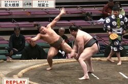 同段の筆頭力士をたった一撃！ 吹っ飛ばされた力士が思わず“笑った” 衝撃の決着