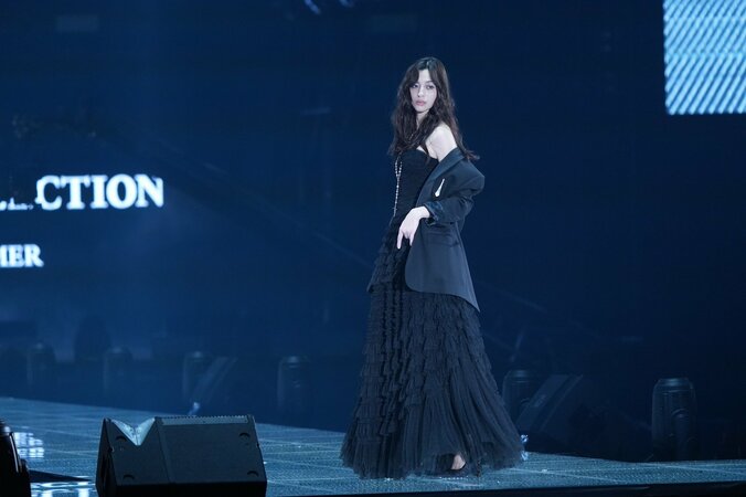 【写真・画像】中条あやみの圧巻スタイルにため息……