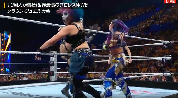 アスカを突き飛ばしたカイリにリアのビッグブーツが炸裂