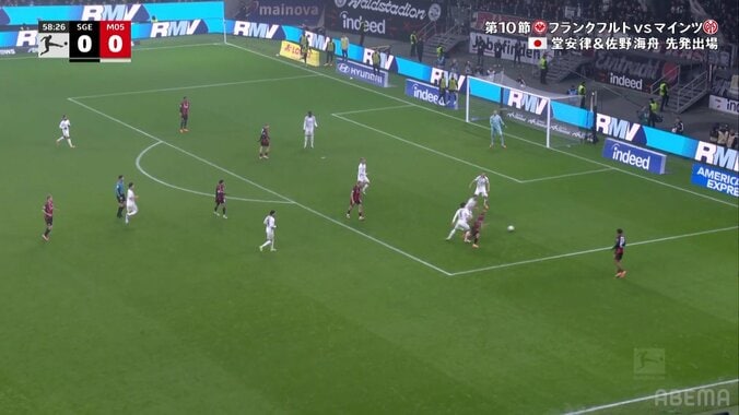 「すげーバトル」堂安律の仕掛けvs佐野海舟のボール奪取！「どっちもバチバチ」日本代表同士の攻防にファン興奮 5枚目