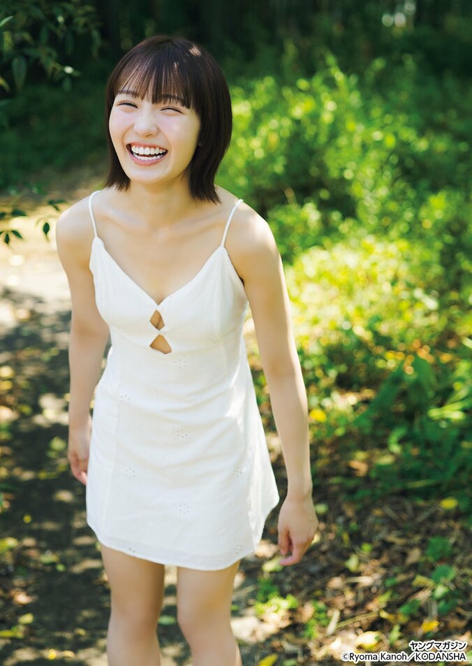 佐久間宣行氏が手がける「ラフ×ラフ」から夏目涼風が初グラビアに挑戦 『ヤンマガ』巻末に登場 2枚目