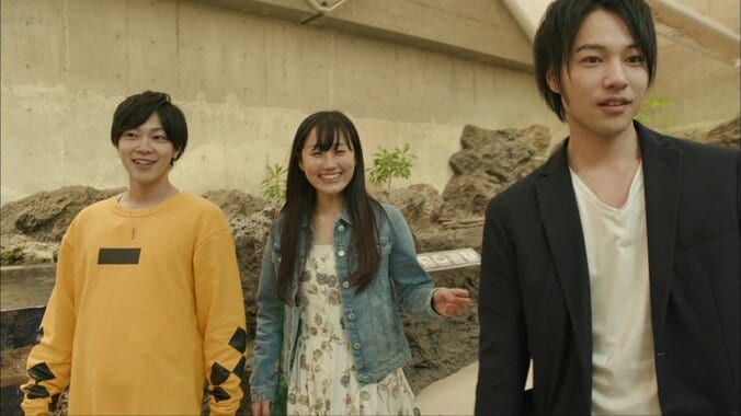 劇団ひとり、“キャバクラ”でレンタル彼女＆美少女ゲーム声優らを深掘り？  AbemaTV「バラステ」放送 5枚目