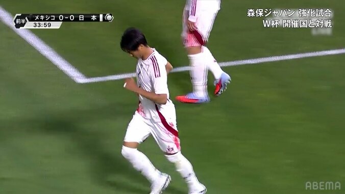 三笘薫、超高速プレスバックにSNS沸騰「どこから戻ってきた？」約70メートルの爆速ランニングにファン衝撃 4枚目