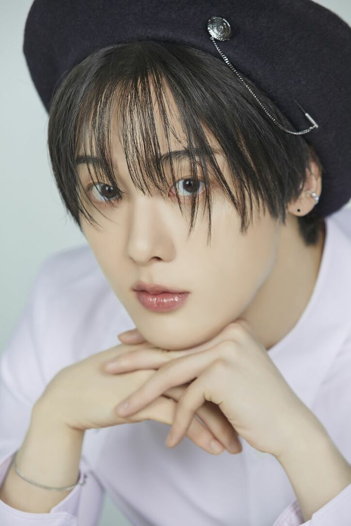 ASTROムンビン＆サナが致命的なセクシーカムバック！「2023年は、香りのように自分たちの魅力が広がる1年に」