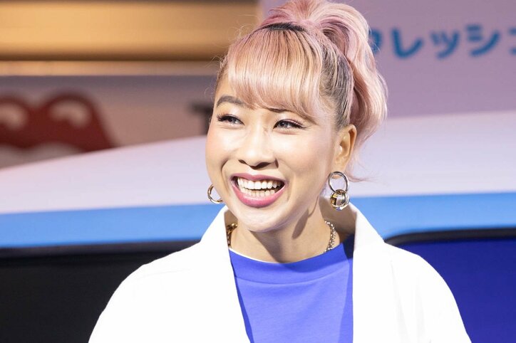 西野カナ 加藤ミリヤが結婚 比較された芸能記事 青山テルマは ここにいるよ に本人の心境は 話題 Abema Times