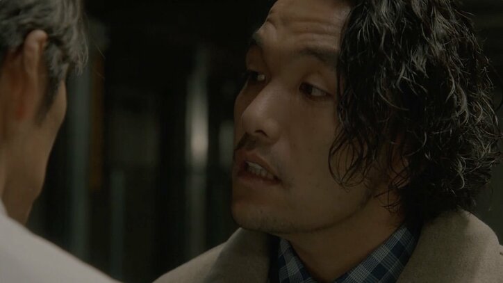 【写真・画像】倉科カナ、ボディライン際立つ露出度高めなドレス姿に釘付けになる視聴者続出「エロ可愛い」次々と男性を虜にするラウンジ嬢役がハマりすぎ『グレイトギフト』2話　2枚目