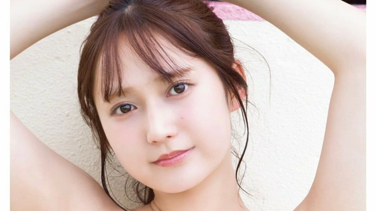 AKB48鈴木くるみ、1st写真集から未収録衣装も 『週チャン』表紙・巻頭