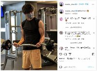 “しゅんまや”前田俊の鍛えぬいた肉体美ショットにファン絶賛「ボディビルダーで優勝いける」「こんなお父さん羨ましい」