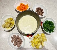 假屋崎省吾『今日は29日で肉の日、夕飯はチーズフォンデュで‼️』