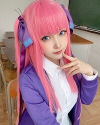 人気コスプレイヤー・シスル、「五等分の花嫁」中野二乃コスに「本物！？」「推しがいる！」とファン大喜び