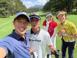  佐藤弘道、軽井沢での家族旅行を報告「一年前は諦めたゴルフ」