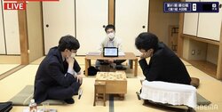 伊藤匠五段VS門倉啓太五段、形勢はほぼ互角のまま夜戦へ／将棋・順位戦C級1組