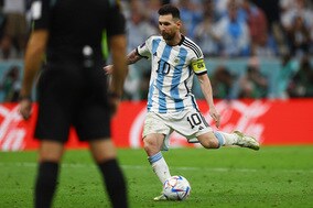 【W杯】「同じ人間だと…」　メッシの圧巻パスに脱帽、オランダ守備陣が見た“その瞬間”