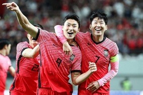 モチーフはなんと“鬼”！ 韓国代表の新ユニホーム発表に母国メディアは「まさに赤い悪魔だ」「いざ16強へ！」と反応