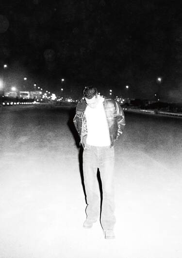 IO、最新アルバム『JUST ALBUM』を180g重量盤仕様の2LPにて数量限定で