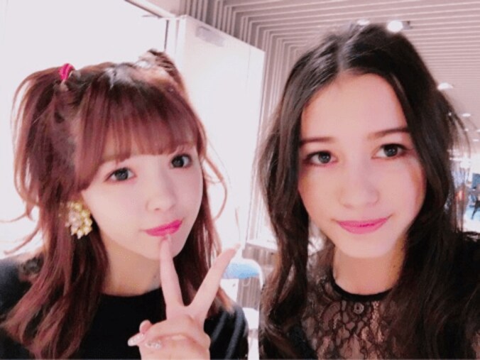 レイモンド愛華、芸能界入りのきっかけは藤田ニコル　”深イイ話”に反響 1枚目