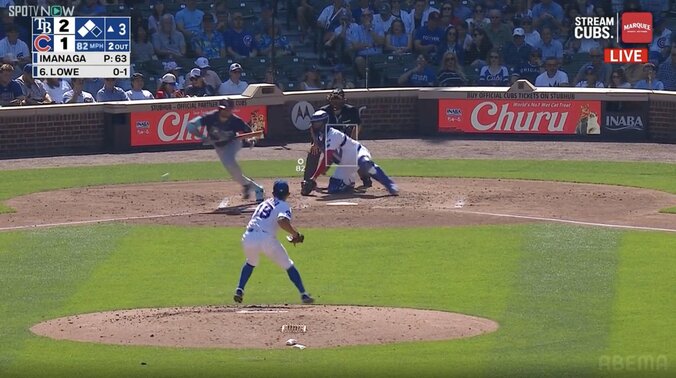 今永昇太、“予想外の”スクイズに「足を滑らせたよね？」 指揮官とトレーナーが駆けつけ一時騒然も「焦んなくてよかった」 3枚目