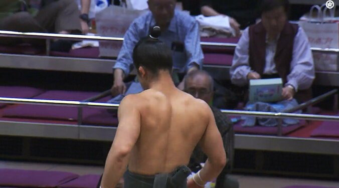 鍛え抜かれた背中を持つ欧山田