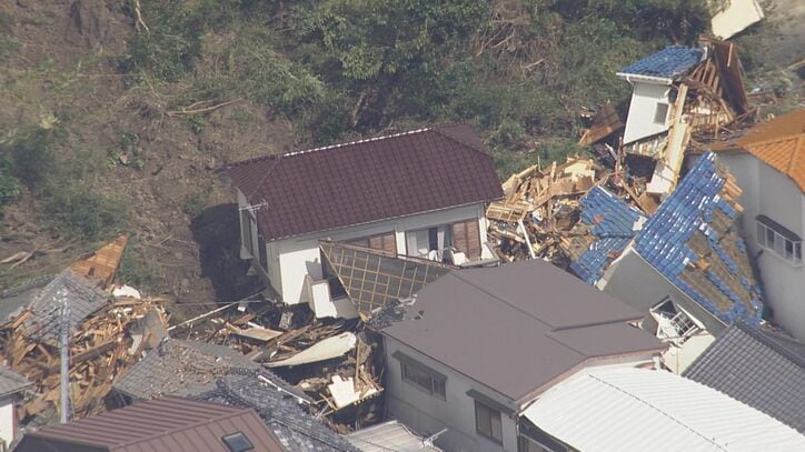 【空撮画像】千葉・鴨川市　複数の場所で土砂崩れ　多くの家屋に被害か　