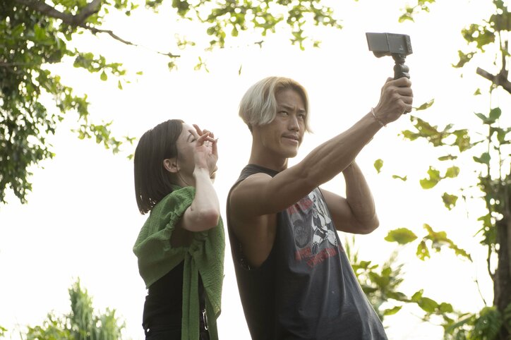 美人すぎるピラティス講師「ずっと目で追いかけてる」「好きなのかな？」イケメン芸人への恋心を意識