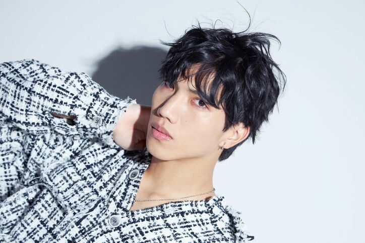 主役決定編に向けて視聴者投票開始『主役の椅子はオレの椅子~主役決定編~』開幕!尾上松也が俳優たちを撮影