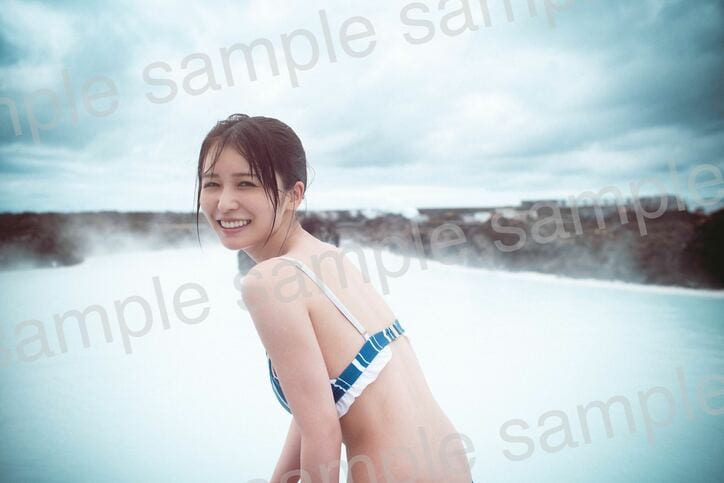 【写真・画像】長濱ねる、2nd写真集発売記念インスタライブ配信第二弾が決定 同日購入でのみ手に入る“美背中ショット”ポスター解禁　1枚目