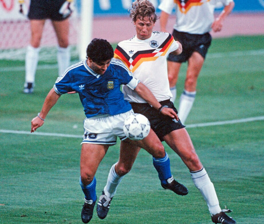 W杯決勝戦、歴史に刻まれた「勝者の最強ユニフォーム」10選