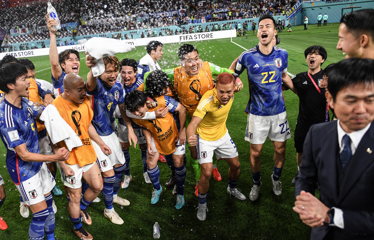 ドイツ代表　1994 FIFA　ワールドカップ　 希少　レジェンド　M adidas】1994年 ドイツ代表 ユニフォーム マテウス ルンメニゲ｜Yahoo
