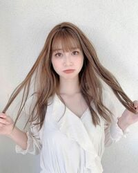 「反則級の可愛さ」「透明感すごい！」ゆるふわウェーブヘアの生見愛瑠にファン悶絶