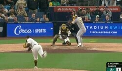 阪神に戻ってきてくれ！はっきり言うて… “元・虎の守護神”スアレス、160キロ超えの“火の玉ストレート”がヤバすぎる　圧巻の3者連続三振フィニッシュ