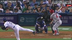 選手もファンも騒然 158キロの剛速球が審判の右胸にダイレクト“死球”「大丈夫！？」「審判ダウン」