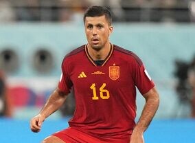 「パニックになった」スペイン代表CBが衝撃の日本戦を回想！「ゲームをコントロールしていたのに、10分で…」【W杯】【W杯】