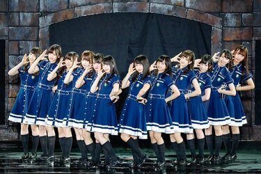 欅坂46 欅共和国2017 2枚組 欅共和国2017 【初回生産限定盤】(2Blu-ray) : 欅坂46