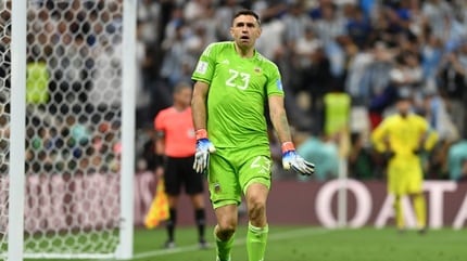 W杯優勝に感涙…貧しさを経験したアルゼンチンGKマルティネス 「家族に