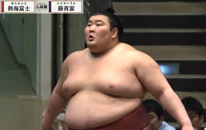 【写真・画像】「あれ、塩がない…？」熱海富士、立ち合い直前に“うっかり”珍事 まいたはずの塩が…思わず手元を二度見　1枚目