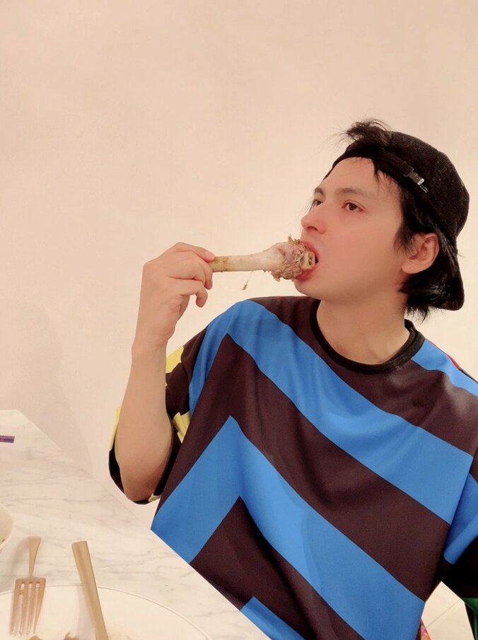 川崎希、夫・アレクに作ってもらったディナー「あんまりクリスマス感ないんだけど大満足」 3枚目