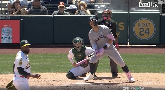 【写真・画像】バケモノかよ！ 大谷翔平に野手があきらめる“衝撃シーン”「エグい」「マジか」 “大谷キラー”撃ち… バットの先で164キロ“爆速センター返し”　1枚目