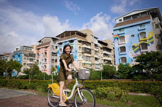 “最旬若手女優”當真あみ、1st写真集が来年3月発売 中3から撮り溜めた“成長”の軌跡 3枚目