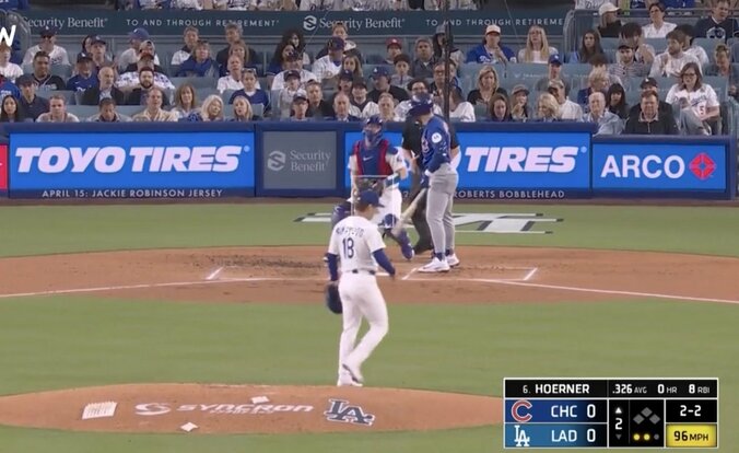 【写真・画像】球場騒然！ 山本由伸にいきなり“ドン引き”「エグいな」 相手打者が手が出ない… “完璧すぎる1球”で見逃し三振「ビタビタだな」　1枚目