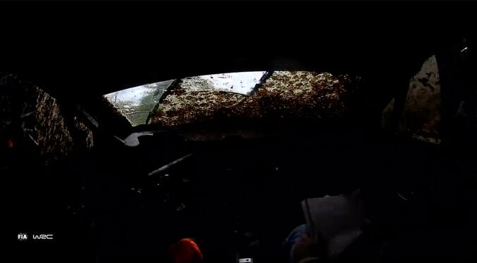 「斜めに真っ直ぐ走ってる」世界一過酷なラリーで驚異の“泥沼走法” もはや「泳いでる」「悪路すぎる」騒然の光景 4枚目