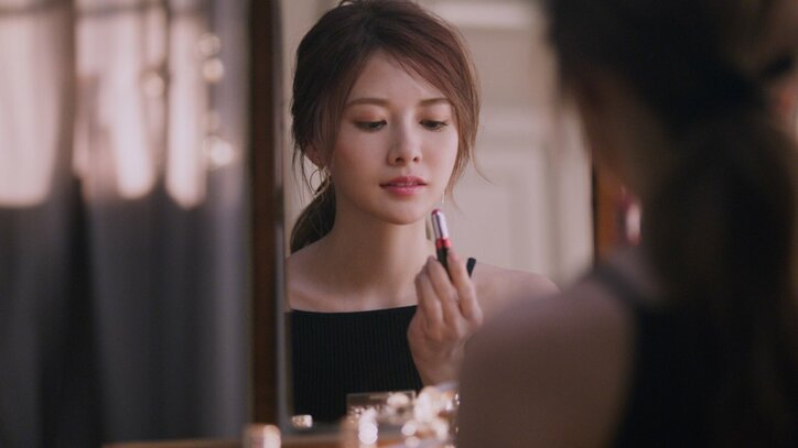 白石麻衣がマキアージュの新CMに起用!卒業、キスの大胆セリフも