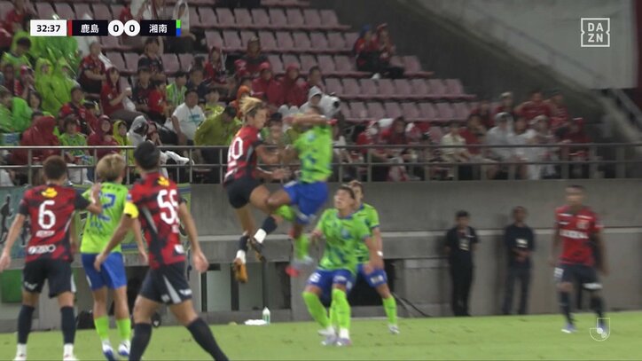 【映像】顔面衝突の瞬間