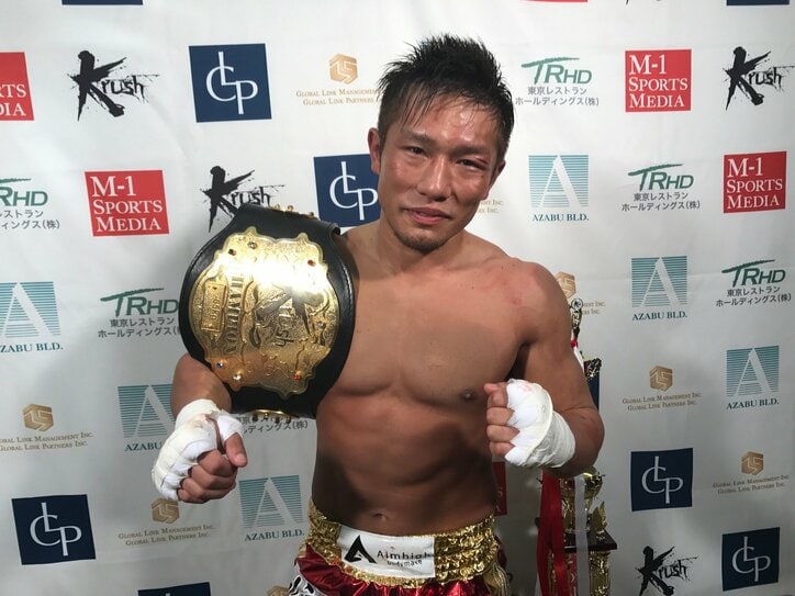 【Krush】マスクマン・左右田が“新日・内藤哲也オマージュ”で新王者・中澤に挑戦状を叩きつける