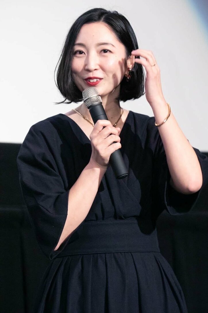 橋本愛、小6時の美少女写真を披露　当時の夢は「給料の高い会社に就職」